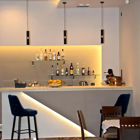 Marily Отель 2*