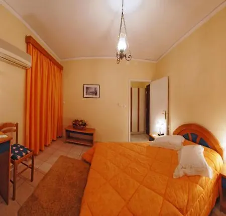 Marily Hotel 2*